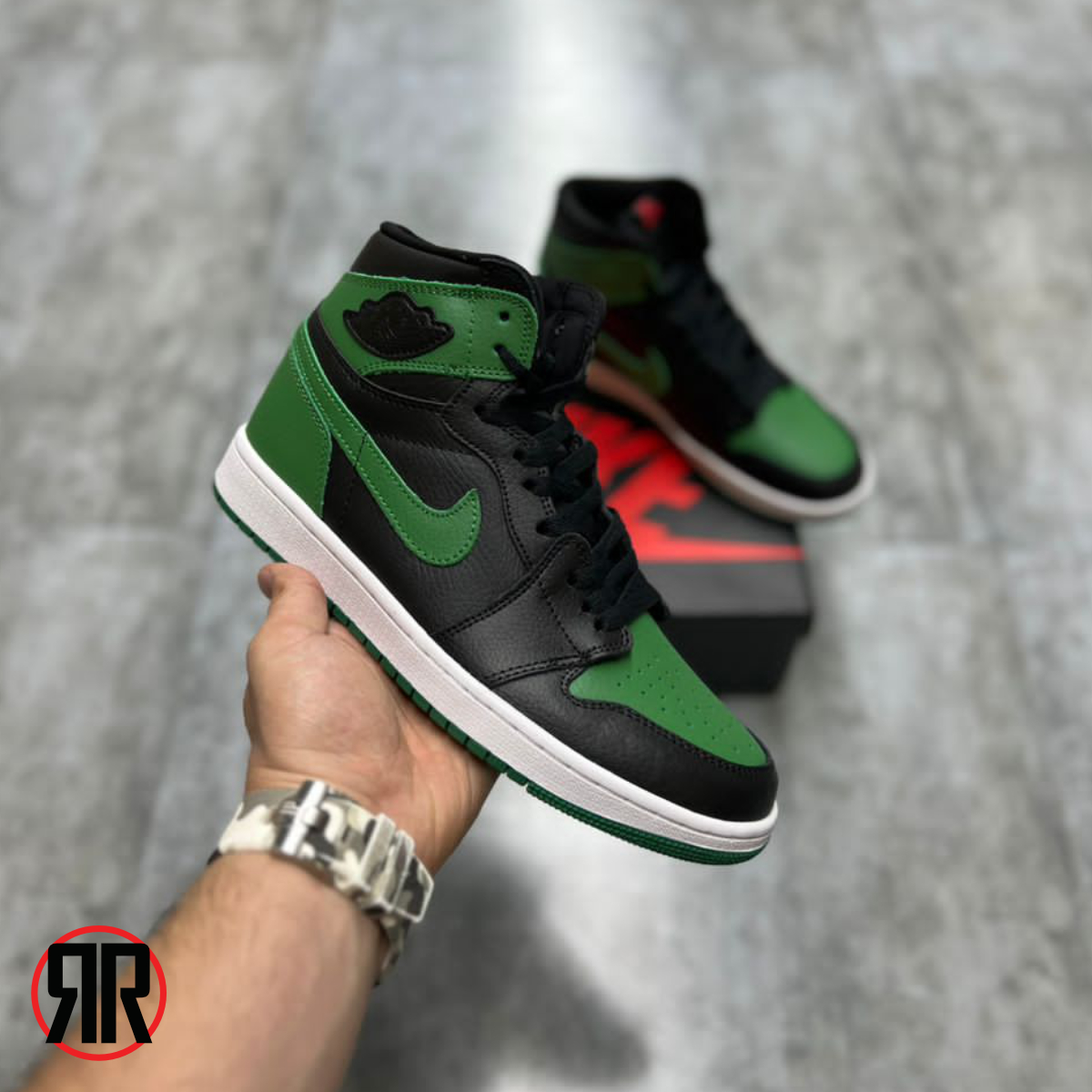 کتونی نایک Nike Air Jordan 1 High کتونی نایک Nike Air Jordan 1 High