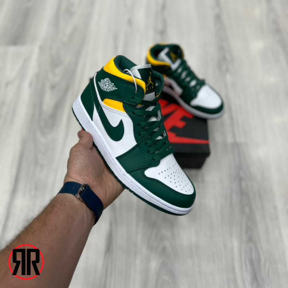 کتونی نایک Nike Air Jordan 1 High کتونی نایک Nike Air Jordan 1 High