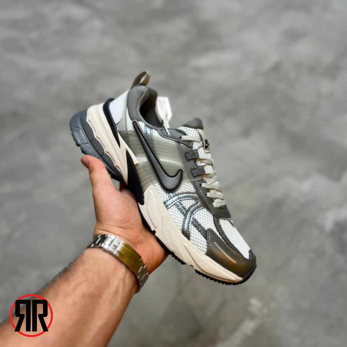 کتونی نایک وی تو کی ران ( Nike V2K Run ) کتونی نایک وی تو کی ران ( Nike V2K Run )